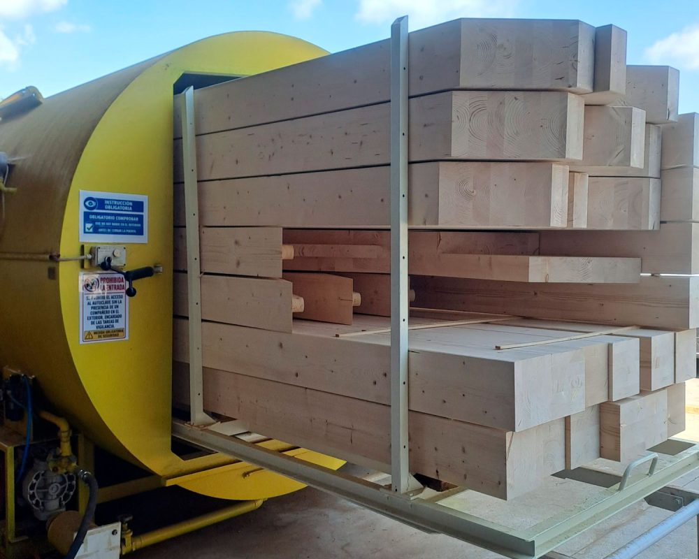 autoclave-III-madera-entrada